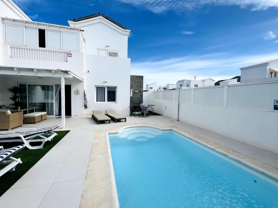Lovely Villa Sanmar, Heated Pool 플라야블랑카 외부 사진