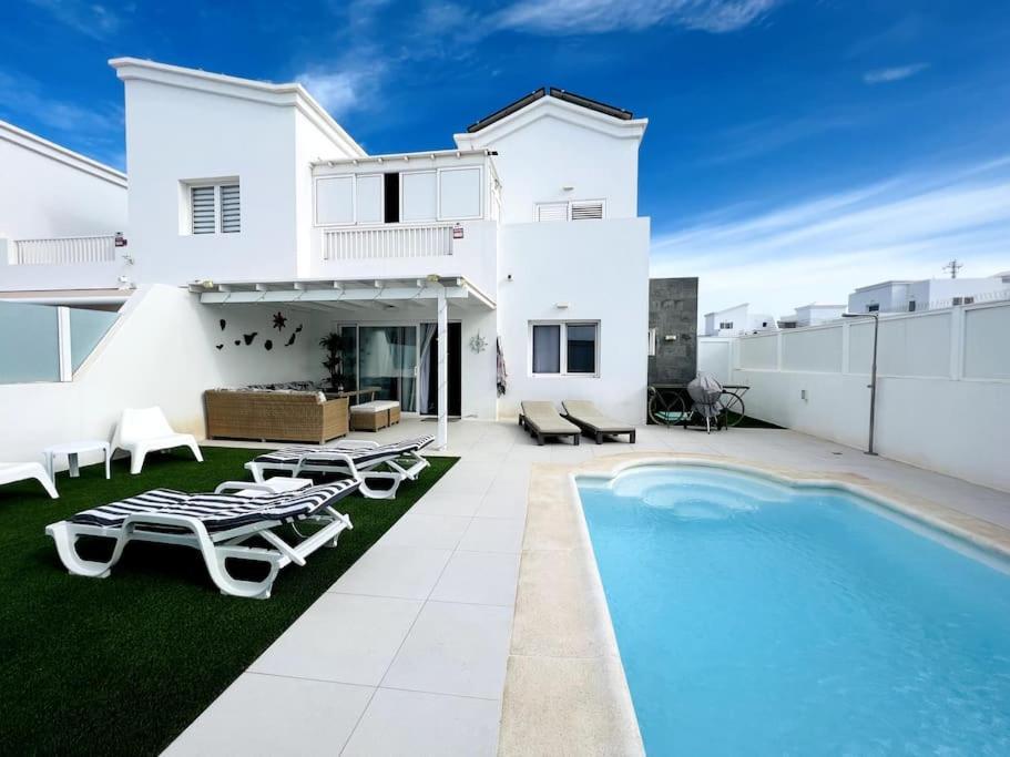 Lovely Villa Sanmar, Heated Pool 플라야블랑카 외부 사진