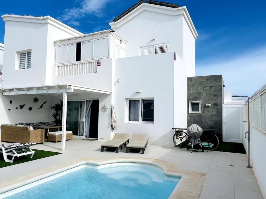 Lovely Villa Sanmar, Heated Pool 플라야블랑카 외부 사진