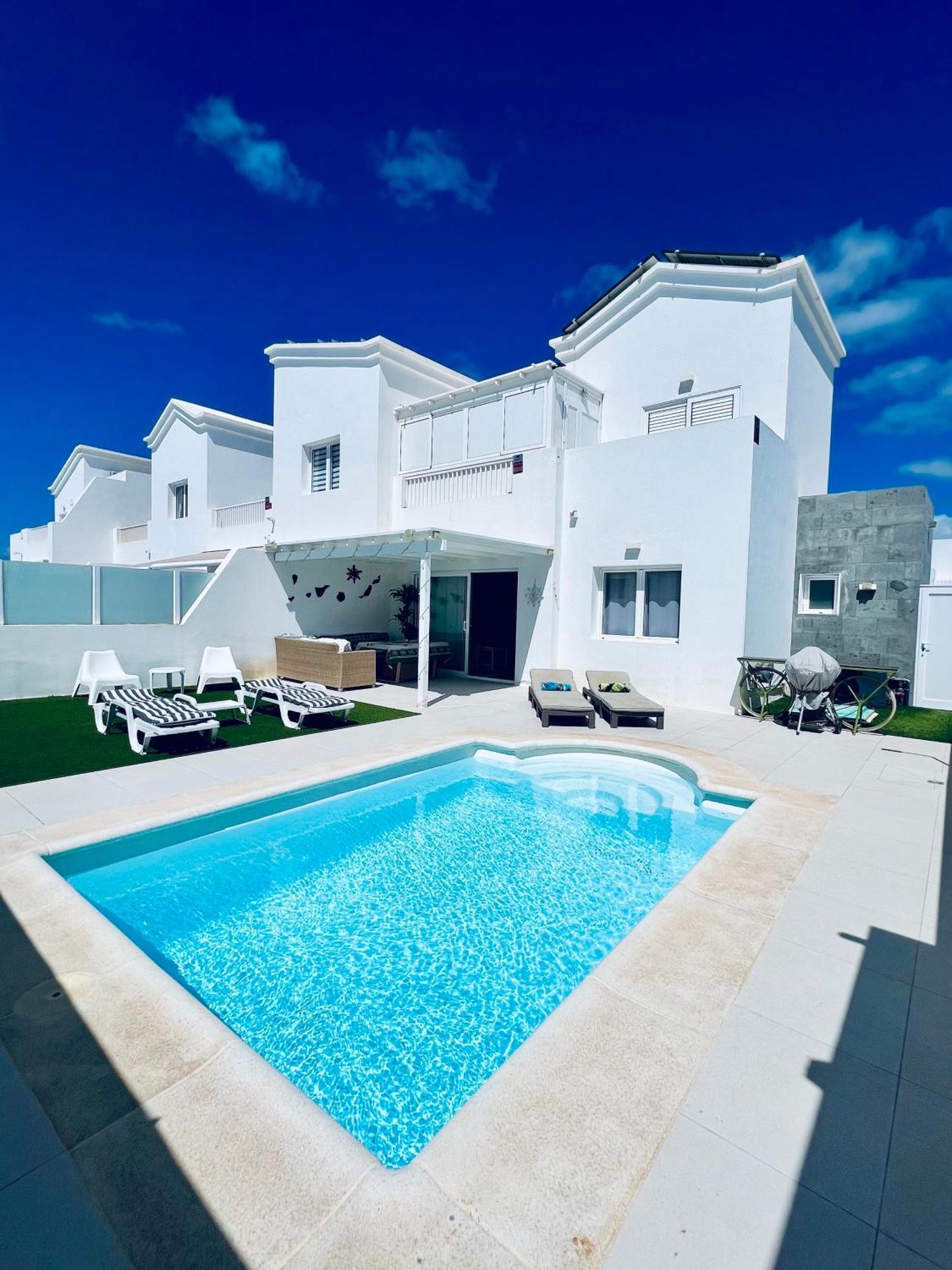 Lovely Villa Sanmar, Heated Pool 플라야블랑카 외부 사진