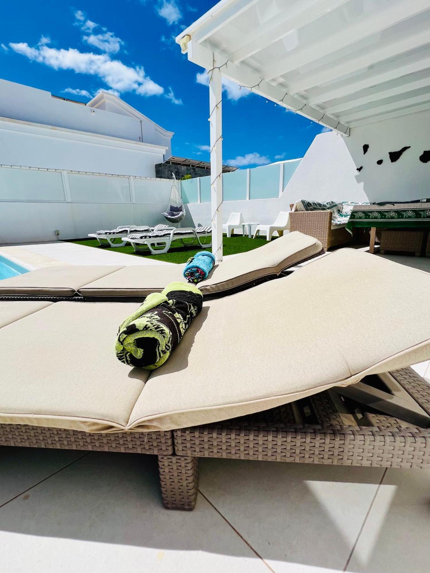 Lovely Villa Sanmar, Heated Pool 플라야블랑카 외부 사진